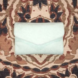 👗Kimchi Blue Mint Clutch w/ Optional Chain Strap